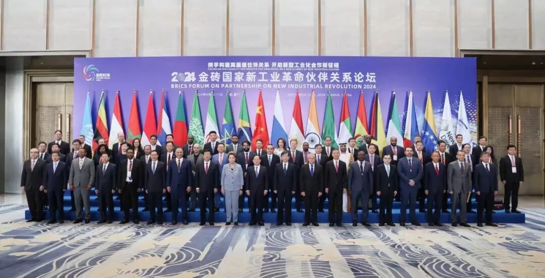 2003293443799470080.jpg 640.jpg